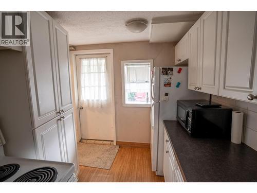 32 Battle Street W, Kamloops, BC - Indoor Photo Showing Other Room