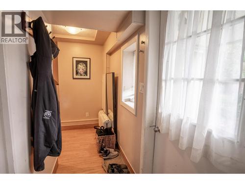 32 Battle Street W, Kamloops, BC - Indoor Photo Showing Other Room