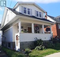 B - 8 CARLOTTA AVENUE  Ottawa, ON K1L 6S6