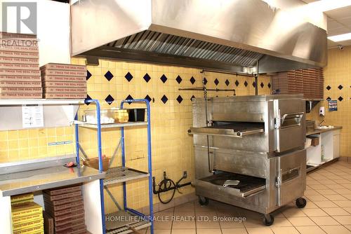 697 Queenston Road, Hamilton, ON 