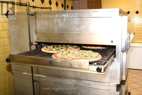 697 Queenston Road, Hamilton, ON 