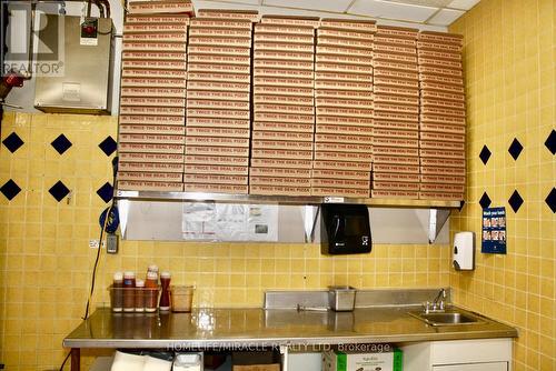 697 Queenston Road, Hamilton, ON 