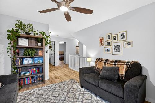 1-1450 Rose Meadow Drive, West Kelowna, BC - Indoor Photo Showing Living Room