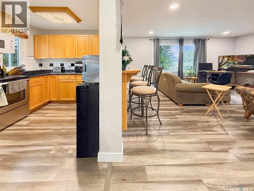 404 7Th Avenue Nw, Swift Current, SK - Indoor