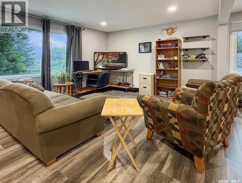 404 7Th Avenue Nw, Swift Current, SK - Indoor