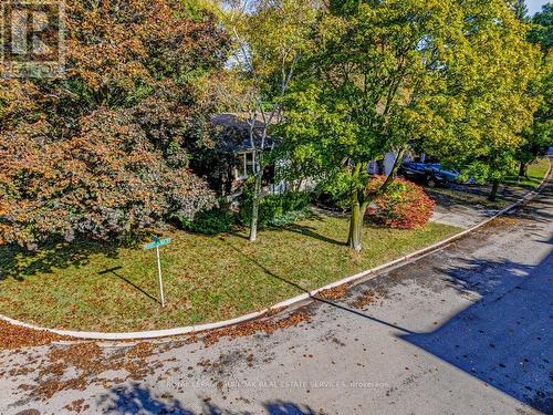 2063 Waters Edge Drive, Oakville, ON - Outdoor