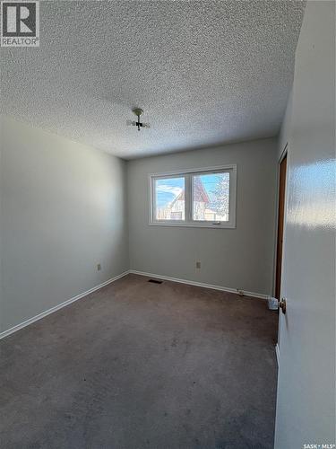 112 2Nd Avenue E, Kelvington, SK - Indoor Photo Showing Other Room