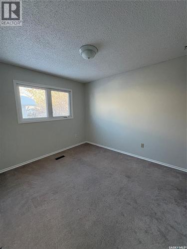 112 2Nd Avenue E, Kelvington, SK - Indoor Photo Showing Other Room