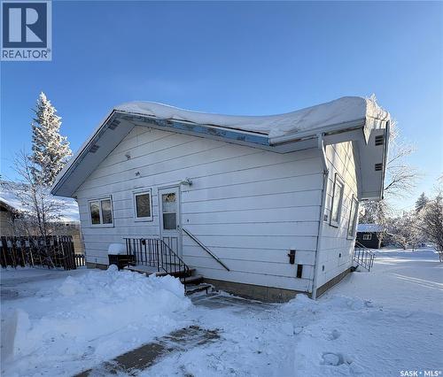 112 2Nd Avenue E, Kelvington, SK - Outdoor