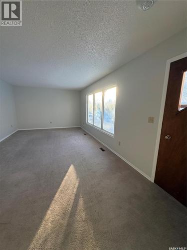 112 2Nd Avenue E, Kelvington, SK - Indoor Photo Showing Other Room