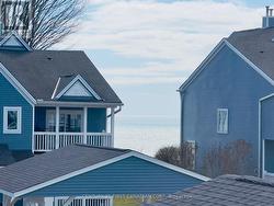 Waterviews from 2nd floor bedrooms - 