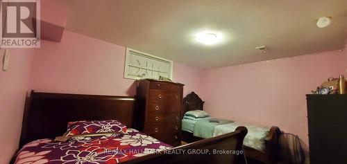 658 Dan Avenue, Ottawa, ON - Indoor Photo Showing Bedroom