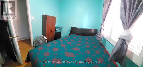658 Dan Avenue, Ottawa, ON - Indoor Photo Showing Bedroom
