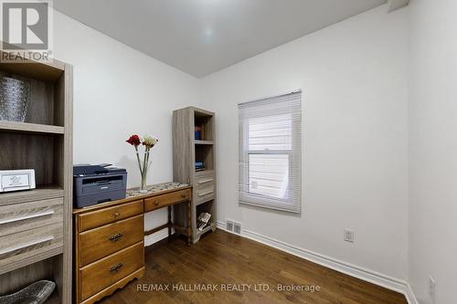 4 King Edward Avenue, Toronto, ON - Indoor