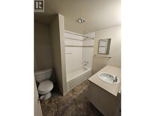 226 Ritson Avenue, Quesnel, BC - Indoor Photo Showing Bathroom
