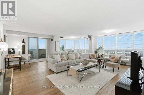 1209 - 400 WEBB DRIVE  Mississauga, ON L5B 3Z7