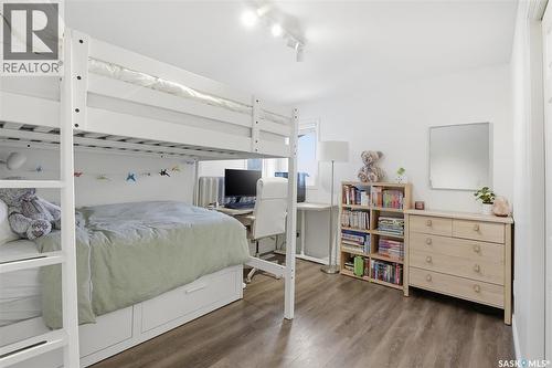323 Hettle Cove, Saskatoon, SK - Indoor Photo Showing Bedroom