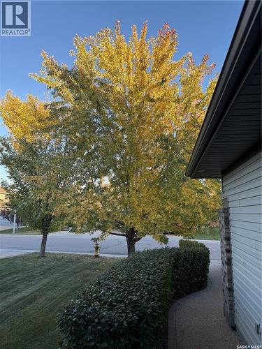 323 Hettle Cove, Saskatoon, SK - Outdoor