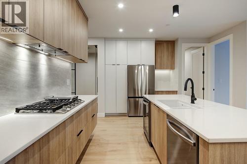 75 Predator Ridge Drive Unit# 205, Vernon, BC - Indoor Photo Showing Kitchen With Upgraded Kitchen