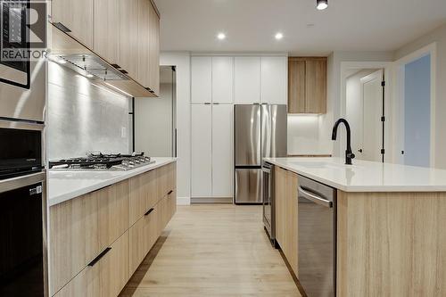 75 Predator Ridge Drive Unit# 205, Vernon, BC - Indoor Photo Showing Kitchen With Upgraded Kitchen