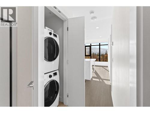 3699 Capozzi Road Unit# 607, Kelowna, BC - Indoor Photo Showing Laundry Room