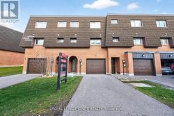 116 DARRAS COURT  Brampton, ON L6T 1W7