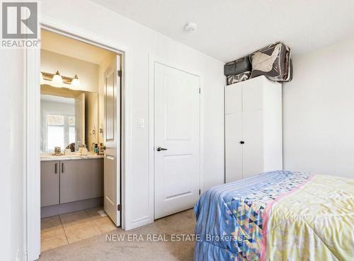 778 Kootenay Path, Oshawa, ON - Indoor Photo Showing Bedroom