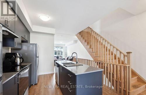 778 Kootenay Path, Oshawa, ON - Indoor Photo Showing Kitchen