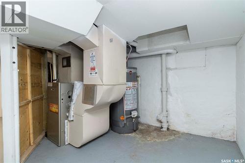 325 S Avenue S, Saskatoon, SK - Indoor Photo Showing Basement