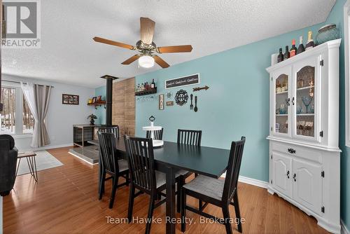 50 Laurier Boulevard, Tiny, ON - Indoor Photo Showing Dining Room