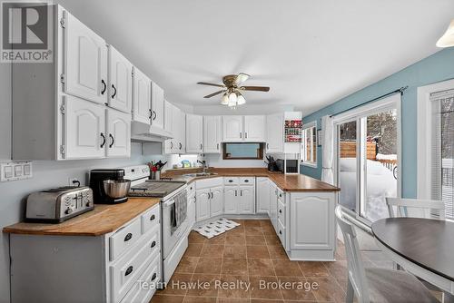 50 Laurier Boulevard, Tiny, ON - Indoor Photo Showing Kitchen