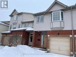 16 SANTA CRUZ PRIVATE  Ottawa, ON K1G 6M4