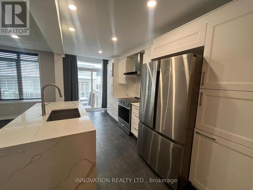 16 Santa Cruz Private, Ottawa, ON - Indoor Photo Showing Kitchen With Stainless Steel Kitchen
