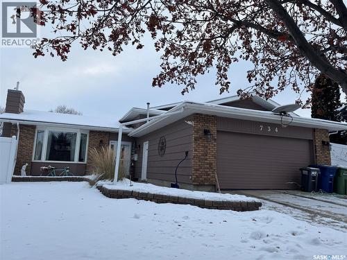 734 Wollaston Court, Saskatoon, SK - Outdoor