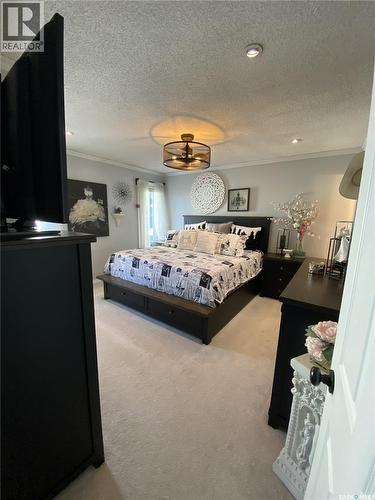 734 Wollaston Court, Saskatoon, SK - Indoor