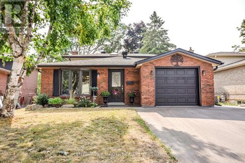 49 RIDGEWAY AVENUE  Barrie, ON L4N 5M2