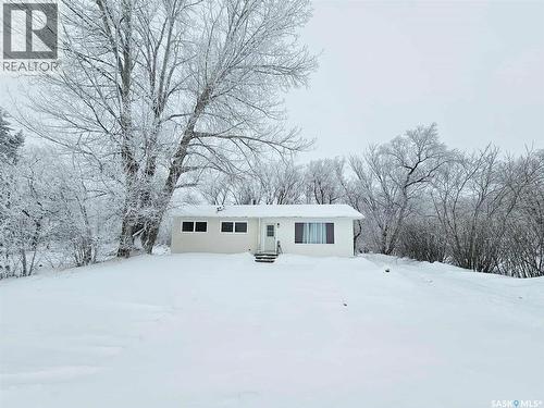 4 Railway Avenue, Yarbo, SK - Outdoor