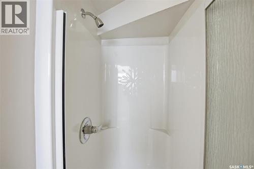 2126 William Avenue, Saskatoon, SK - Indoor Photo Showing Bathroom