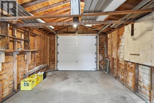 2126 William Avenue, Saskatoon, SK - Indoor Photo Showing Garage