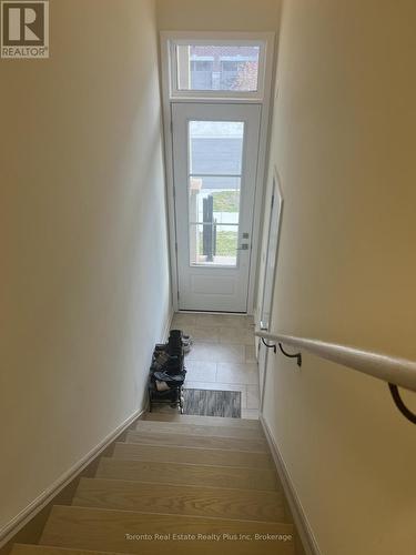 1341 Kaniv Street, Oakville, ON - Indoor Photo Showing Other Room