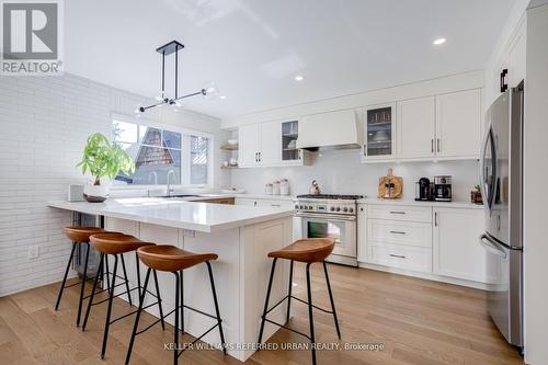 12 Wesley Avenue, Mississauga, ON - Indoor Photo Showing Kitchen With Upgraded Kitchen