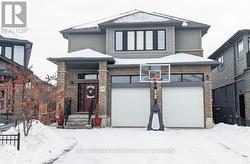 206 CARRIAGE WAY S  Waterloo, ON N2K 0C6