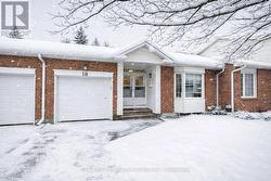 47 - 18 OYSTER BAY COURT  Ottawa, ON K2S 1H3