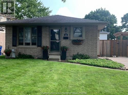 35 GARDEN VALE ROAD  Chatham, ON N7L 4Z5