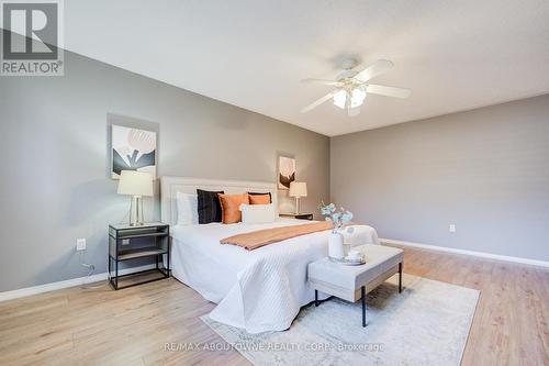 3041 Caulfield Crescent, Mississauga, ON - Indoor Photo Showing Bedroom
