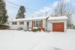1509 Rue de la Pépinière  Sherbrooke (Brompton/Rock Forest/Saint-Élie/Deauville), QC J1N 1M9