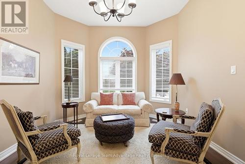 17 Borland Crescent, Caledon (Caledon East), ON - Indoor