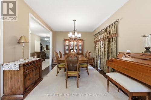 17 Borland Crescent, Caledon (Caledon East), ON - Indoor Photo Showing Dining Room