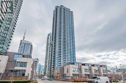 308 - 11 BRUNEL COURT  Toronto, ON M5V 3Y3