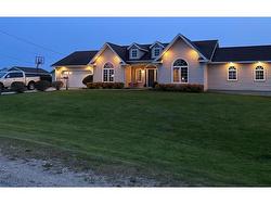 53 Colonial Avenue  North Chegoggin, NS B5A 5K5